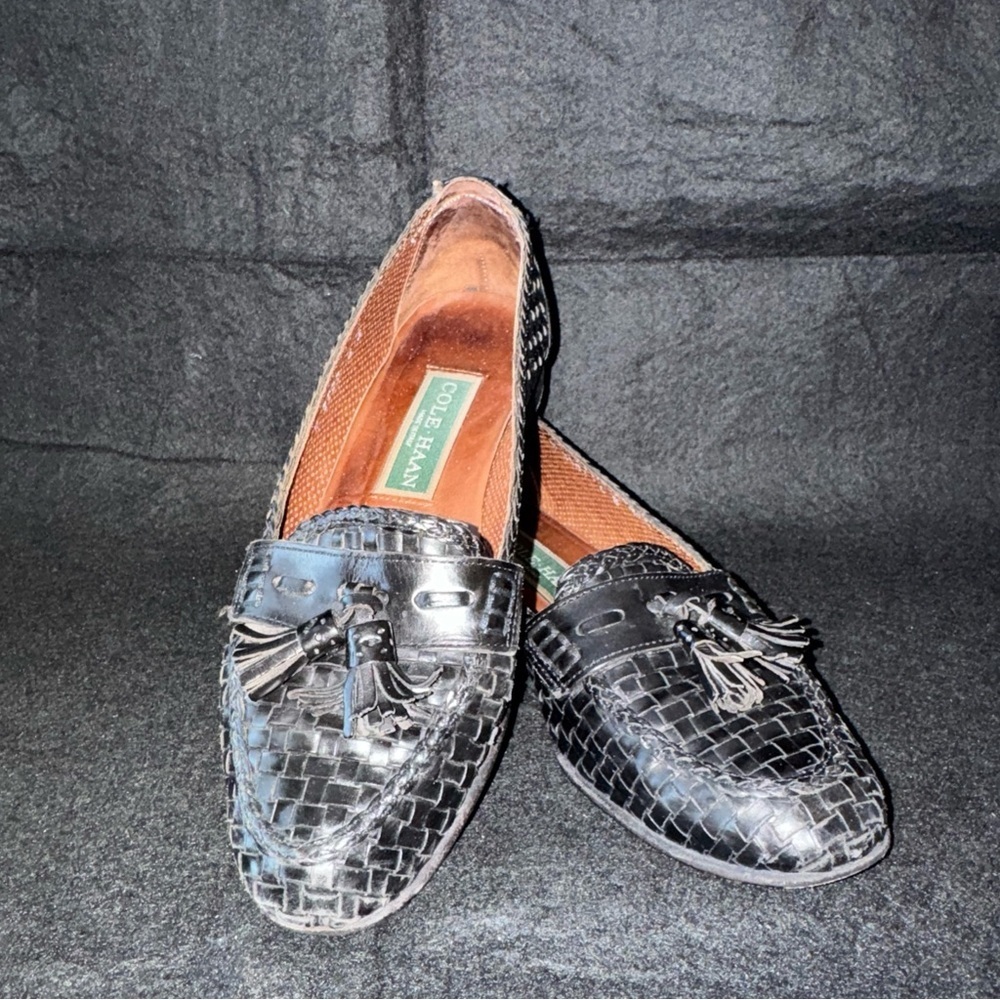 Cole Haan Women’s 6 Woven Leather Tassel Loafer Black Slip On Dress Shoes Italy